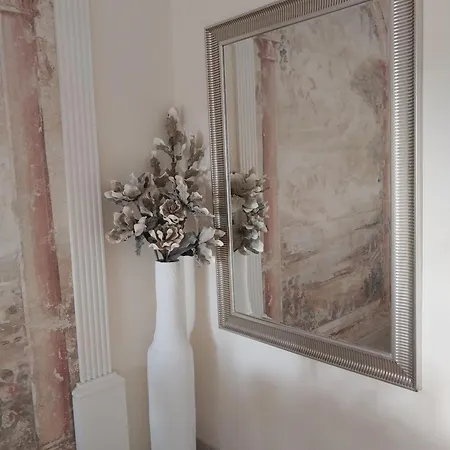 Kings With Private Garden * Paphos