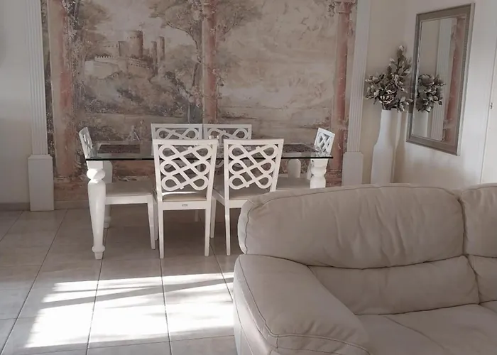 Kings With Private Garden Apartmán Paphos