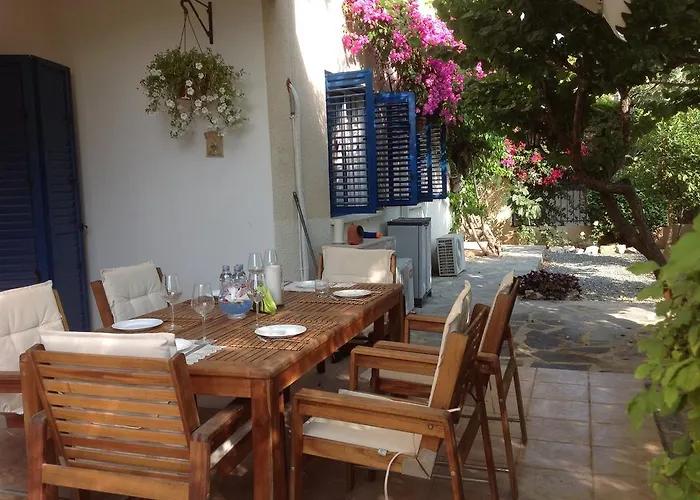 Kings With Private Garden Apartmán