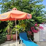 아파트 Kings With Private Garden 파포스