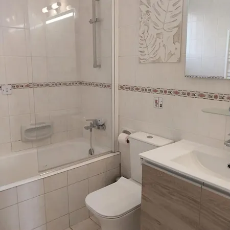 Kings With Private Garden Apartment