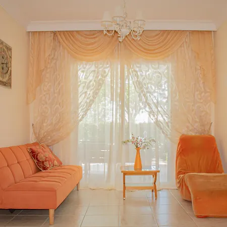 Kings With Private Garden