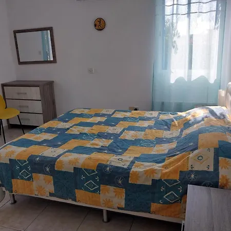 Kings With Private Garden