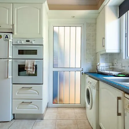 Kings With Private Garden Apartment