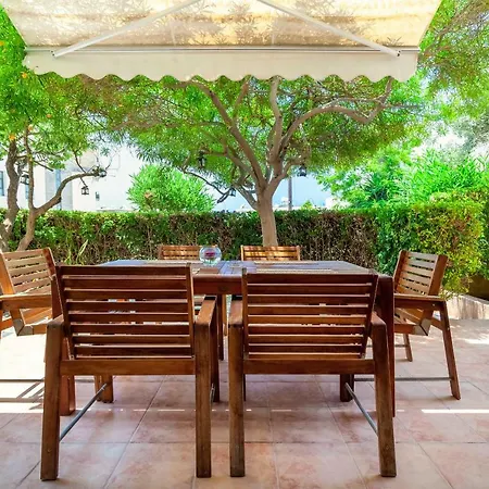 Kings With Private Garden Апартаменты *