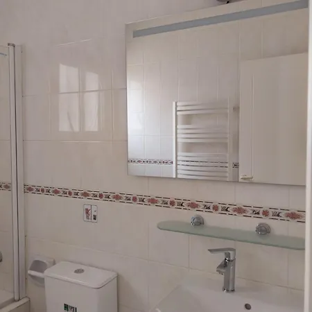 Kings With Private Garden Appartement Paphos