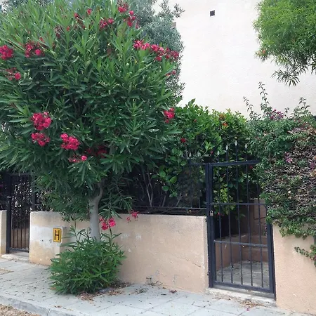 Kings With Private Garden * Paphos