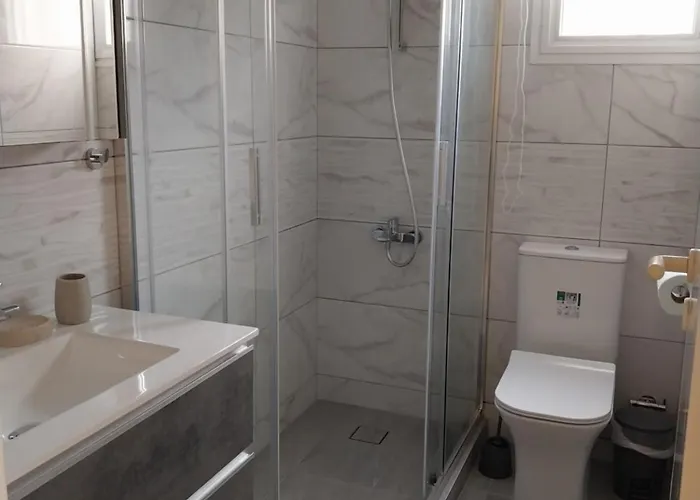 Kings With Private Garden Apartmán