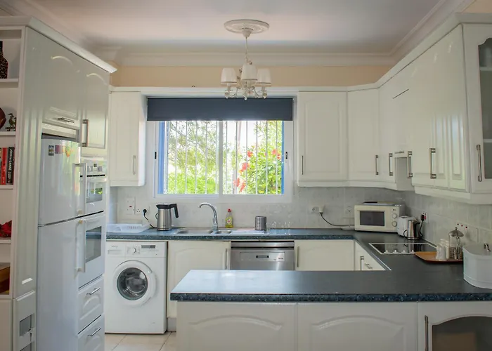 Kings With Private Garden Apartmán *