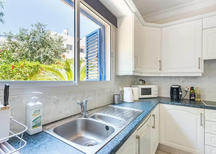 Kings With Private Garden Apartmán Paphos