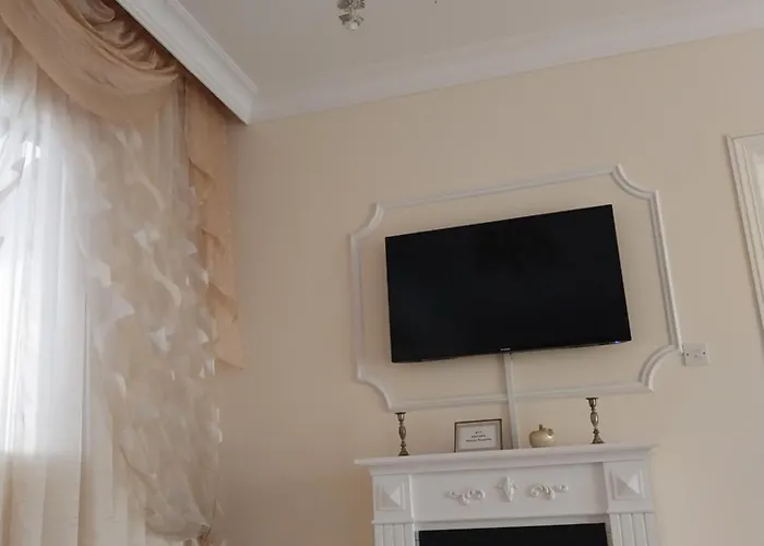 Kings With Private Garden * Paphos