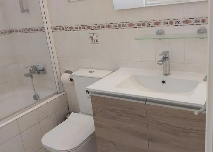 Kings With Private Garden * Paphos